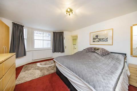 2 bedroom flat to rent, Comeragh Road, London W14