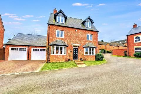 4 bedroom detached house for sale, Rose Acre Close Weedon NN7 4SJ