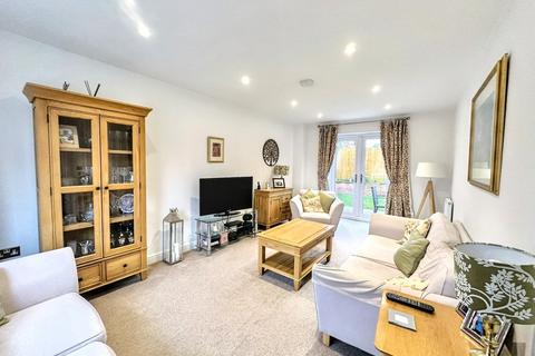 4 bedroom detached house for sale, Rose Acre Close Weedon NN7 4SJ