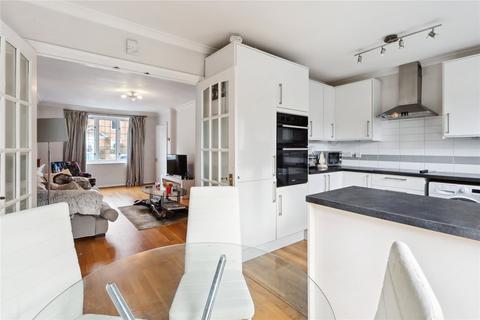 3 bedroom terraced house for sale, Hungerford Lodge, Rosslyn Park, Weybridge, KT13