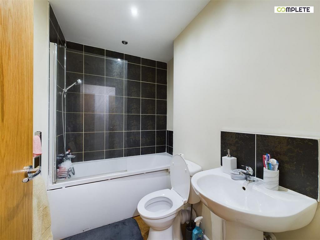 CAM01231 G0-PR0059-STILL010.jpg