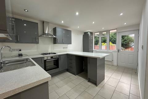 5 bedroom terraced house for sale, Smithmoor Crescent, West Bromwich B71