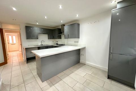 5 bedroom terraced house for sale, Smithmoor Crescent, West Bromwich B71