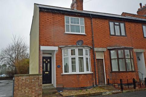 3 bedroom house to rent, Regent Street, Oadby