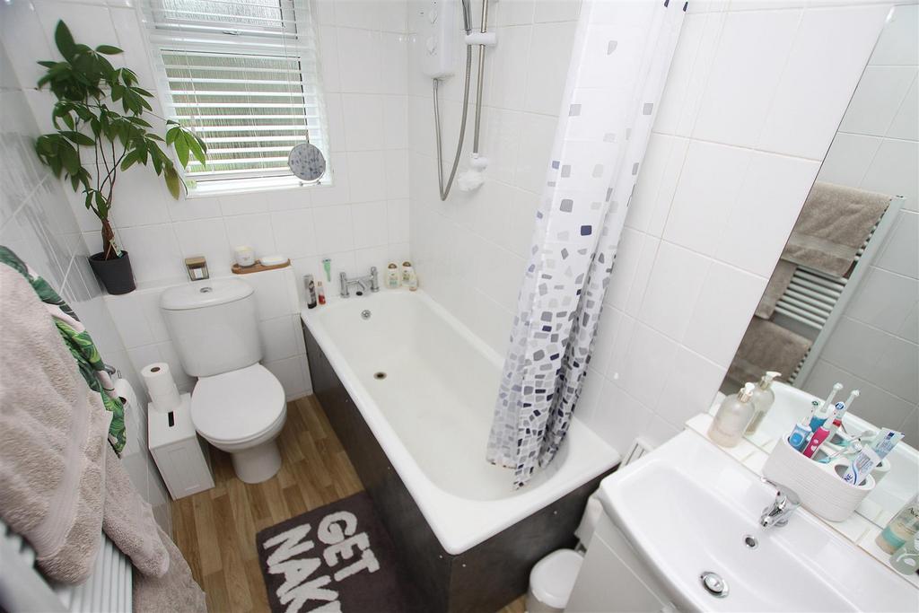 Bathroom.jpg
