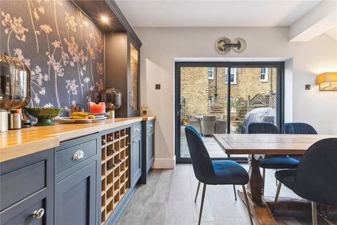 4 bedroom terraced house for sale, Hydethorpe Road, SW12