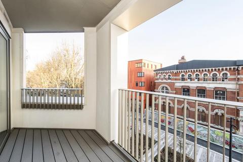 2 bedroom apartment for sale, Tarling House, Walworth Square, London SE17