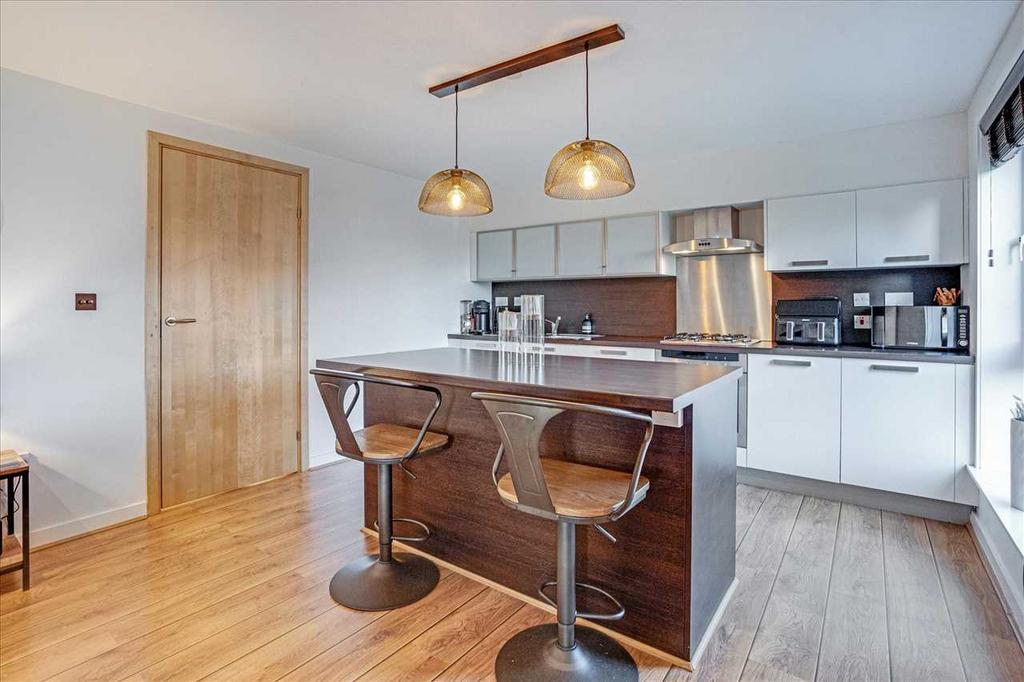 Kitchen Dining (2)