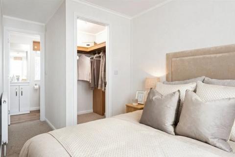 2 bedroom park home for sale, Solent Grange, , Milford on Sea SO41