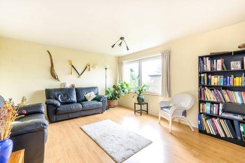 3 bedroom flat for sale, Avenue Road, Penge, London, SE20