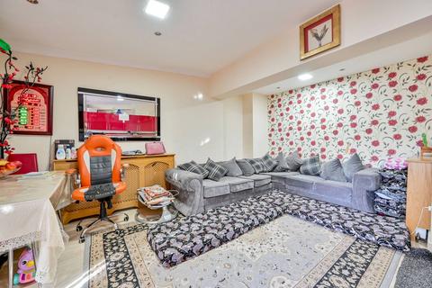 12 Rossall Crescent, London, NW10 7HD