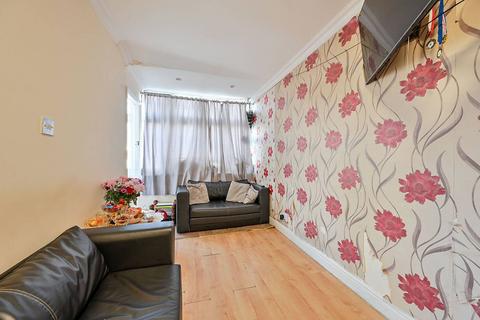 12 Rossall Crescent, London, NW10 7HD