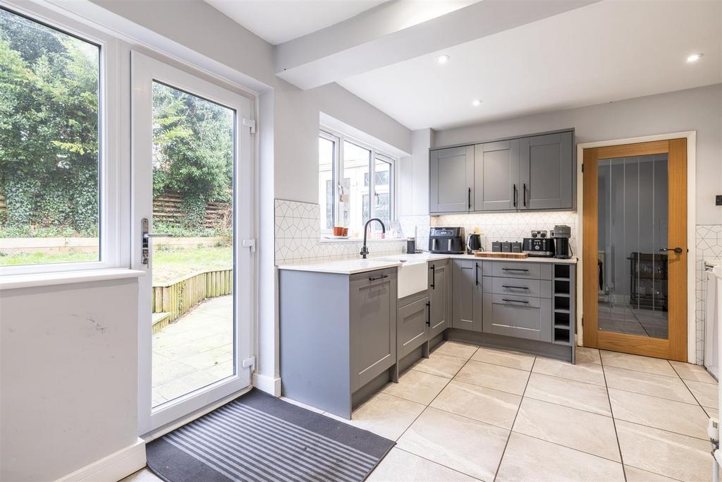 Kitchen / Breakfast Room