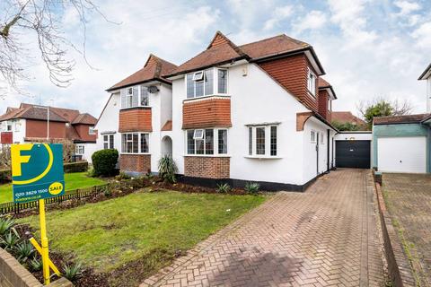 4 bedroom detached house for sale, Amberwood Rise, New Malden, KT3