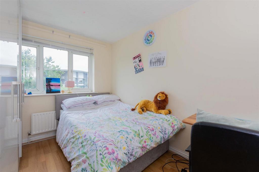 8 Gowlings Green-10.jpg