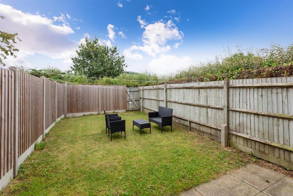 8 Gowlings Green-1.jpg