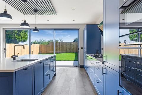 undefined, The Oval, Banstead