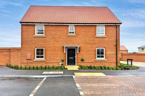 1 bedroom maisonette for sale, Branstons Drive, East Bergholt, Colchester