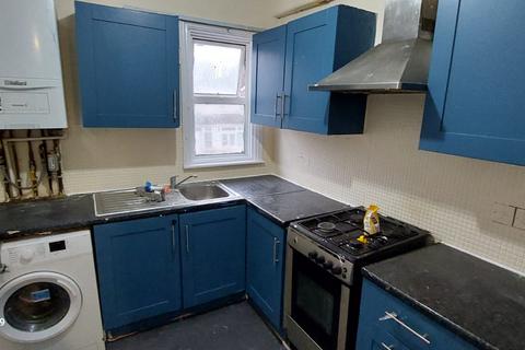 1 bedroom flat to rent, Central Park Road, Eastham, E6