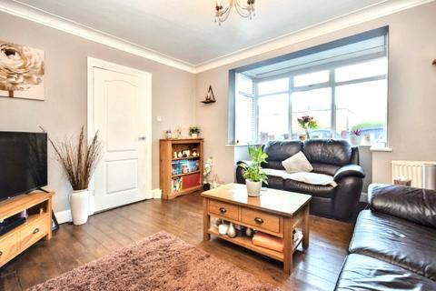 3 bedroom semi-detached house for sale, Farne Avenue, Wakefield, West Yorkshire