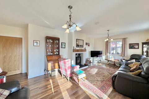 8 Bannut Tree Close, Credenhill, Hereford, HR4 7EP