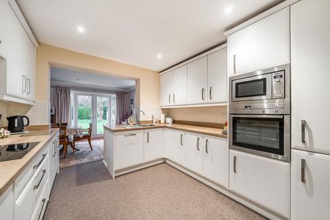 Bickley Broad Road, Hambrook, Chichester, PO18 8RG