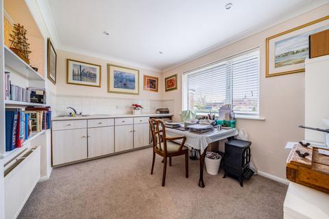 Bickley Broad Road, Hambrook, Chichester, PO18 8RG