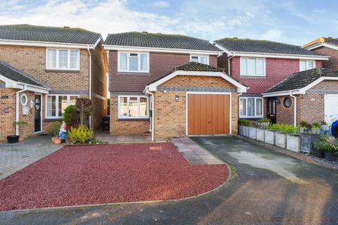 3 bedroom detached house for sale, Lodge Close, Middleton-On-Sea, PO22