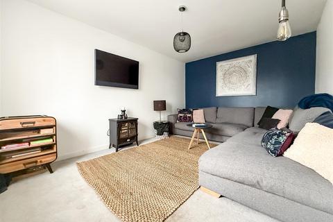 16 Berry Close, Fareham, PO16 9FJ