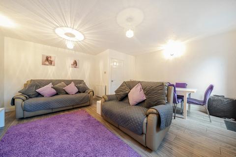 121 Lowdell Close, Yiewsley, West Drayton, UB7 8BA