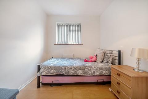 121 Lowdell Close, Yiewsley, West Drayton, UB7 8BA