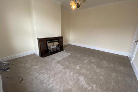 2 bedroom end of terrace house to rent, Albert Street, Brighouse, West Yorkshire