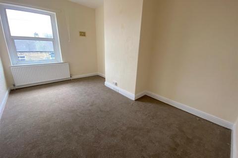 2 bedroom end of terrace house to rent, Albert Street, Brighouse, West Yorkshire