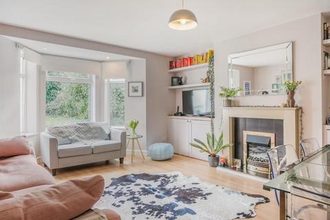 184a Croydon Road, London, SE20 7YU
