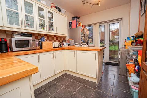 4 bedroom detached house for sale, Battle Crescent, St. Leonards-on-sea