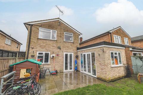 3 bedroom detached house for sale, Hill Farm Road, Chalfont St Peter SL9