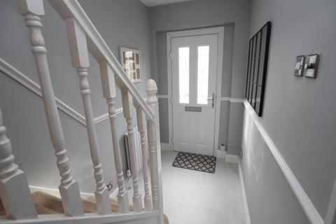 48 Robin Close, Bradford, BD2 2EZ