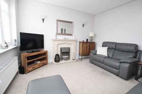 48 Robin Close, Bradford, BD2 2EZ