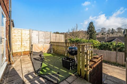 23 Cherry Tree Avenue, Haslemere, GU27 1JP