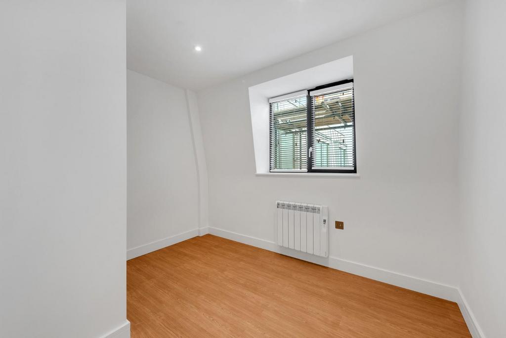Bedroom #1