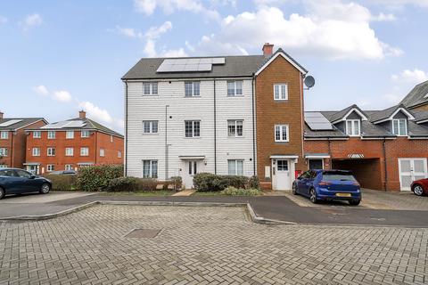 2 bedroom apartment for sale, Grenham Court, Church Crookham GU52