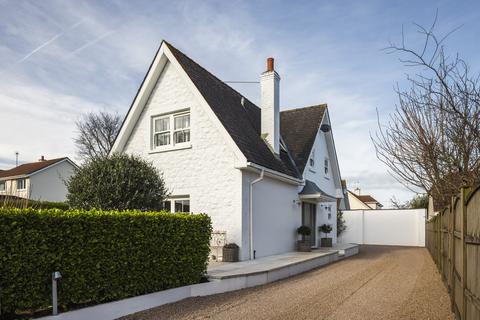 3 bedroom detached house for sale, La Longue Rue, St. Martin, Jersey