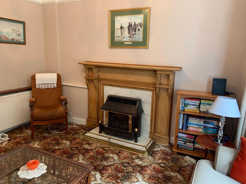 Lounge 1