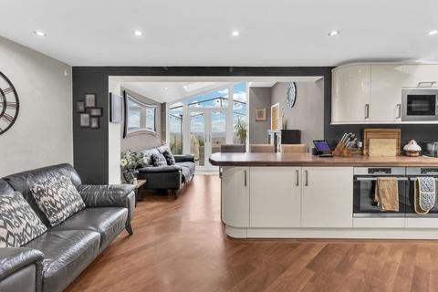 8 Clark Grove, Stannington, Sheffield, S6 6AY