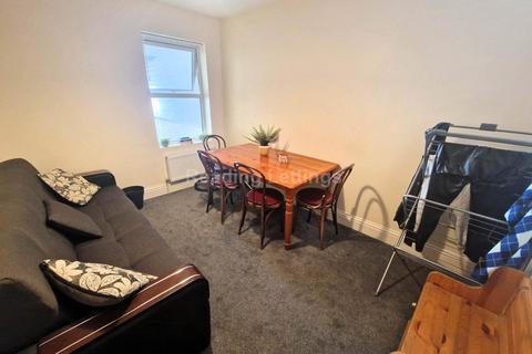 undefined, Oxford Road, Reading - All bills included