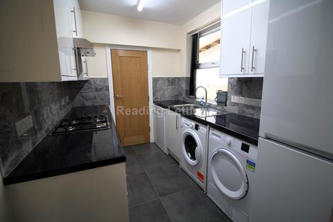 undefined, Oxford Road, Reading - All bills included