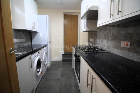 undefined, Oxford Road, Reading - All bills included