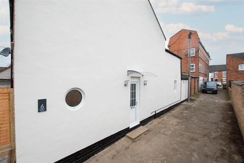 3 bedroom end of terrace house for sale, Queen Street, Earls Barton