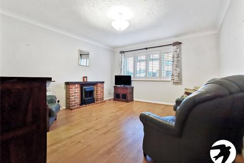 2 bedroom flat to rent, Cheshunt Road, Belvedere, DA17