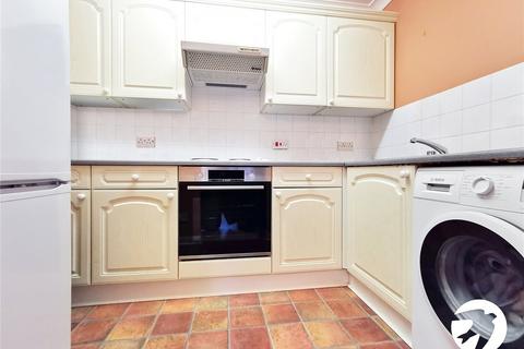 2 bedroom flat to rent, Cheshunt Road, Belvedere, DA17